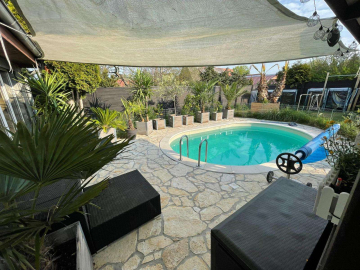 Perfekt für Familien – Rendite und Eigennutzung unter einem Dach, 99441 Mellingen, Einfamilienhaus